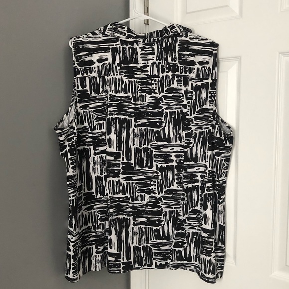 Plus Size Sleeveless Shirt - Picture 3 of 3